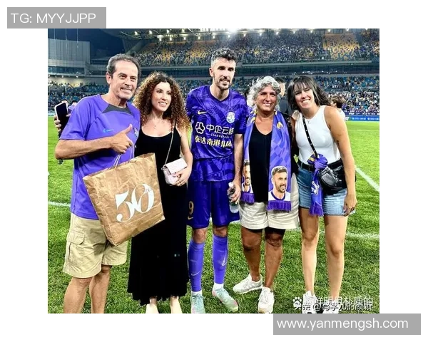 国外足球明星受伤瞬间曝光他们的坚韧与痛苦让人心疼